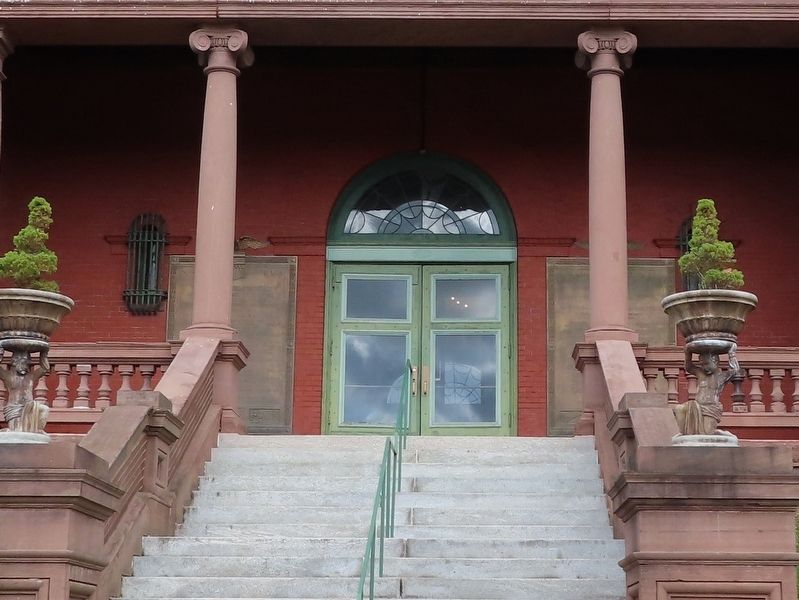 Entrance to Windham Town Hall image. Click for full size.