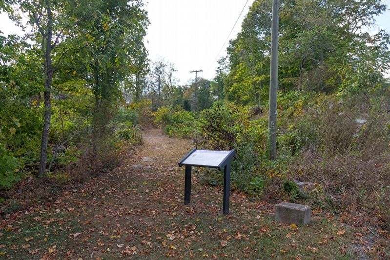 This interpretive panel and the Confederate Cemetery tablet image. Click for full size.