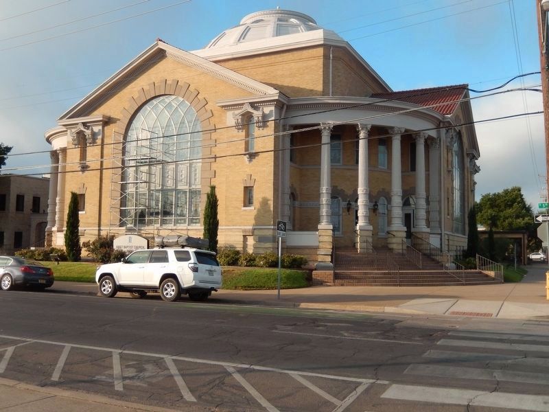 First Baptist Church of Waco and marker image. Click for full size.