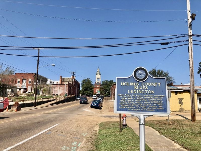 Holmes County Blues Lexington Marker looking towards the Courthouse. image. Click for full size.