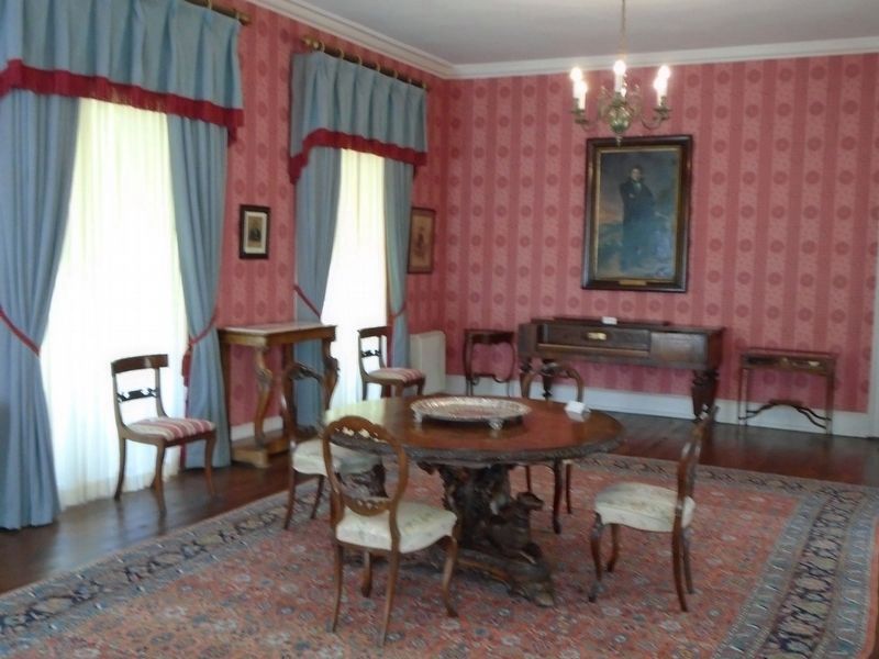Teach Dhoire Fh�on�in / Derrynane House image. Click for full size.
