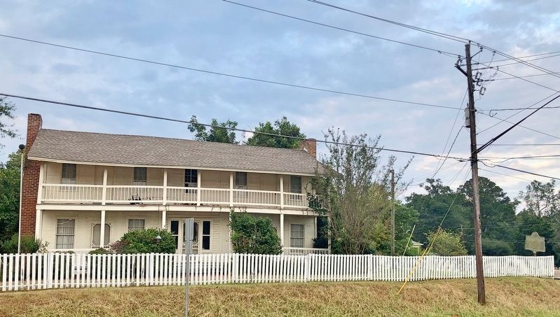 Boler's Inn and marker. Click for full size. Boler's Inn and marker image. Click for full size.