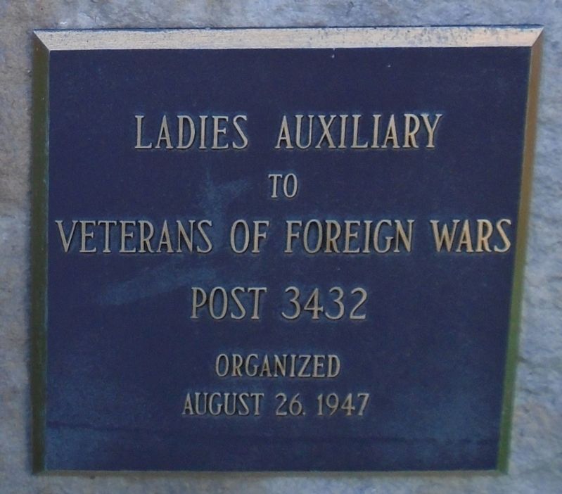 Ladies Auxiliary Marker in Veterans Memorial image. Click for full size.
