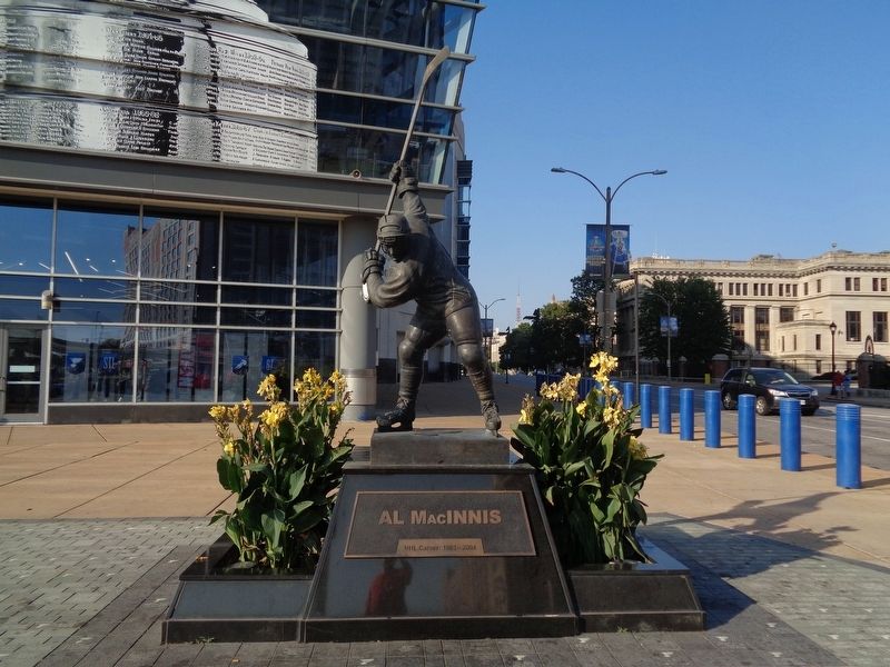 Al MacInnis statue. Click for full size. Al MacInnis statue image. Click for full size.
