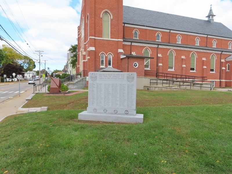 Griswold Vietnam Monument image. Click for full size.