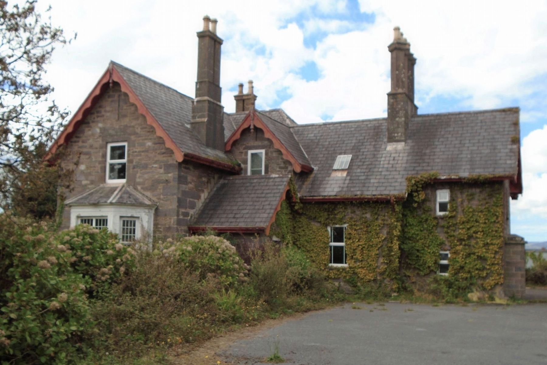 Iveragh Lodge. Click for full size. Iveragh Lodge image. Click for full size.