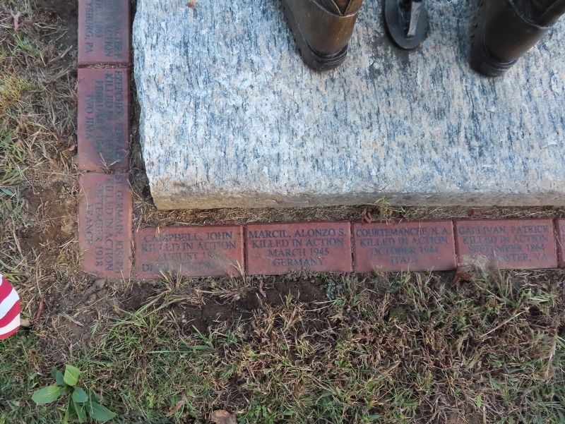 Sprague Veterans Memorial image. Click for full size.