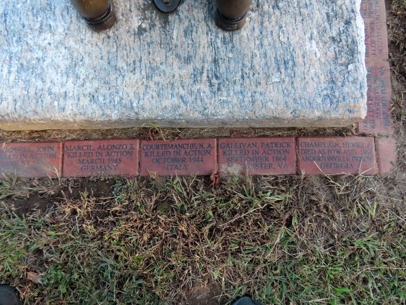 Sprague Veterans Memorial image. Click for full size.