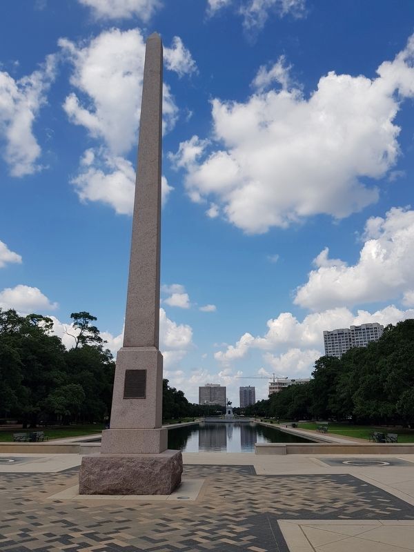 The Pioneer Memorial, with the General Sam Houston Monument in the distance. image. Click for full size.