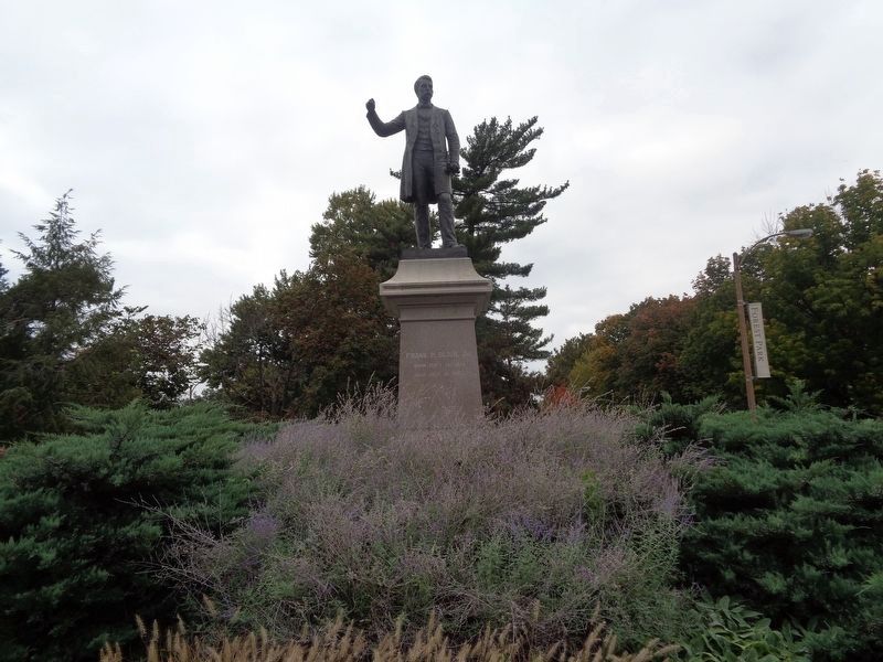 Frank P. Blair, Jr. Statue image. Click for full size.