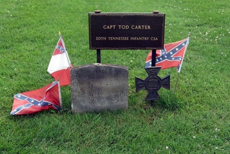Captain Tod Carter gravesite image. Click for full size.