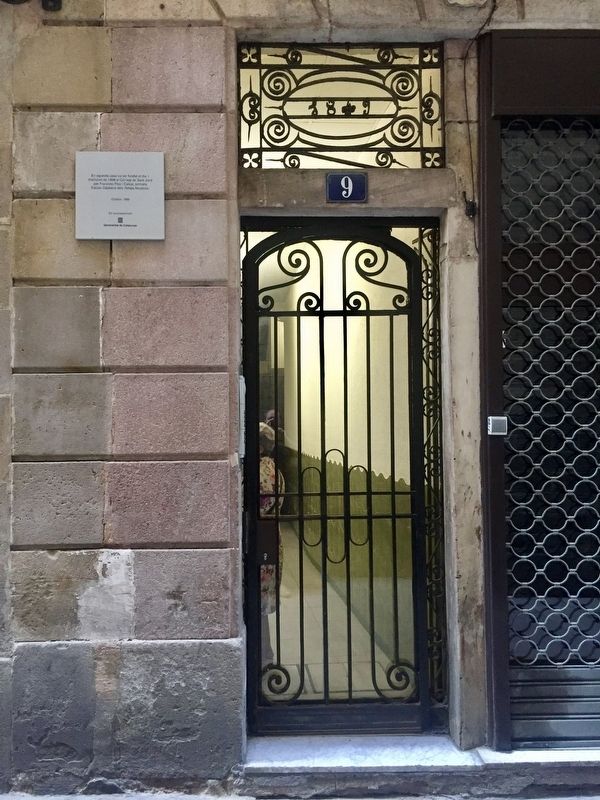 Collegi Sant Jordi / College of Sant Jordi Marker - wide view. Click for full size. Collegi Sant Jordi / College of Sant Jordi Marker - wide view image. Click for full size.