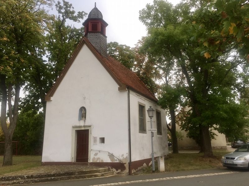 Dorfkapelle Lindach / Lindach Village Chapel and Marker image. Click for full size.