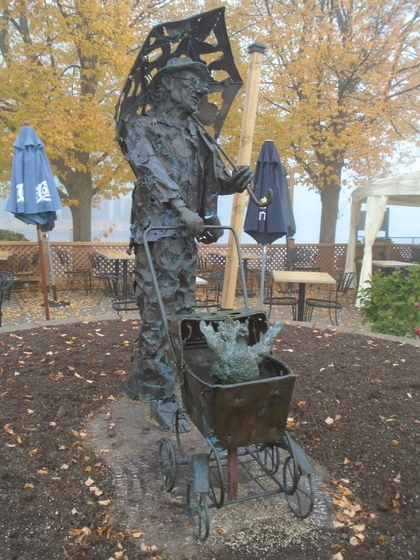 Con Darling Statue. Click for full size. Con Darling Statue image. Click for full size.