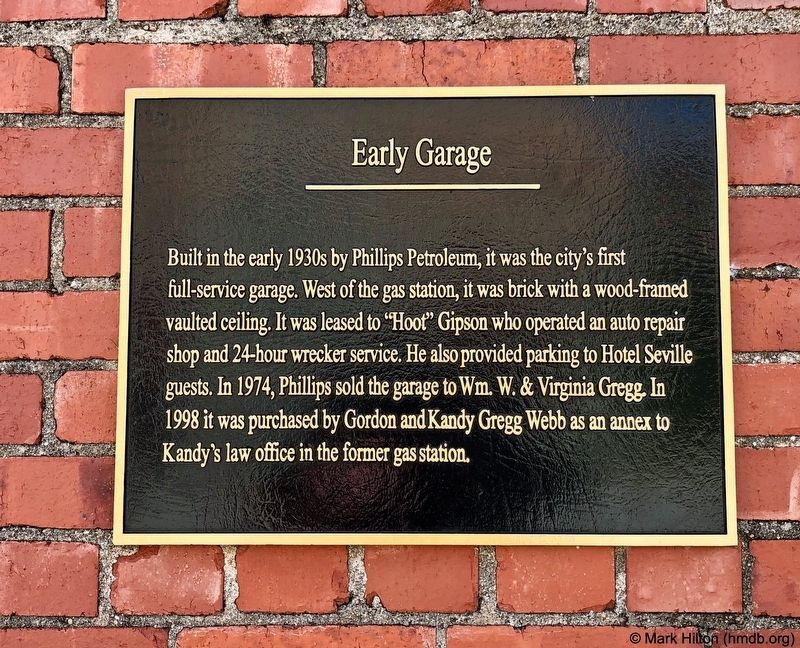 Early Garage Marker image. Click for full size.