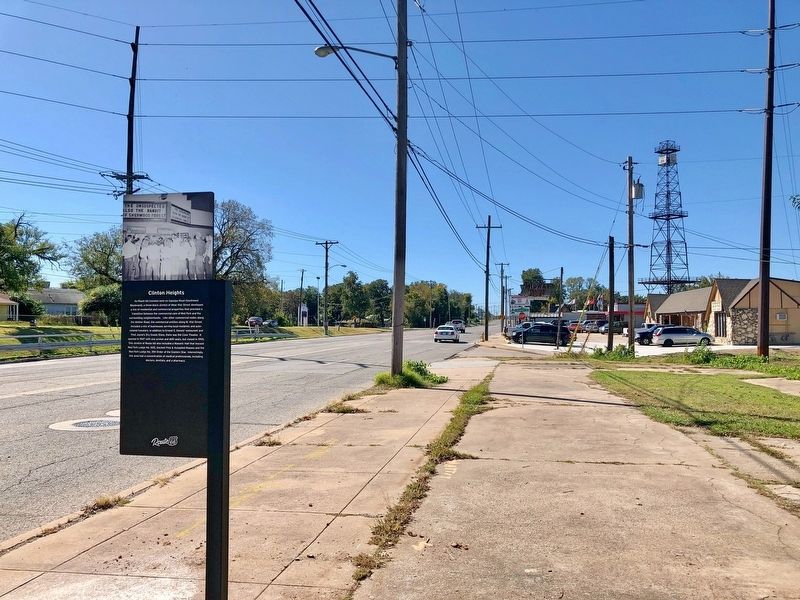 Clinton Heights Marker looking south on Southwest Boulevard. image. Click for full size.