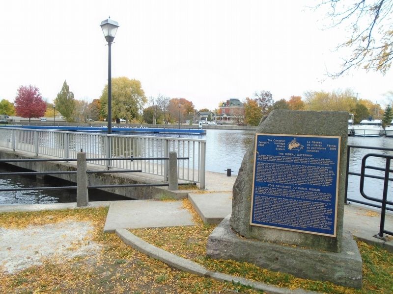 The Rideau Waterway / Voie navigable du Canal Rideau Marker image. Click for full size.
