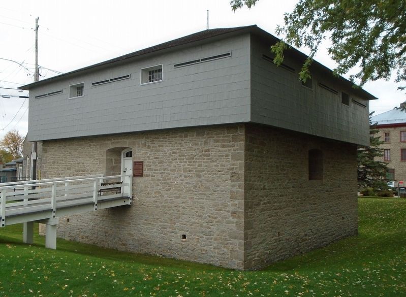 The Merrickville Blockhouse / Le blockhaus de Merrickville and Marker image. Click for full size.