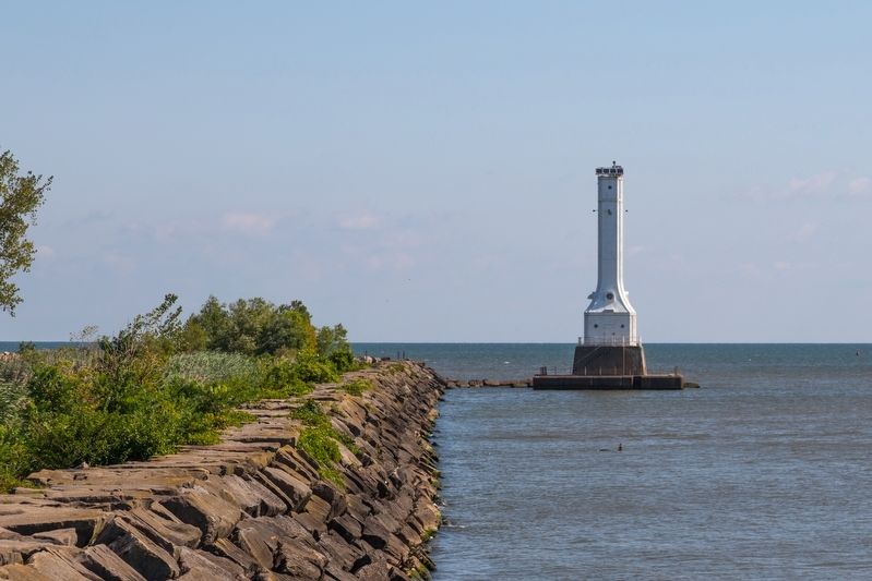 Huron Lighthouse image. Click for full size.