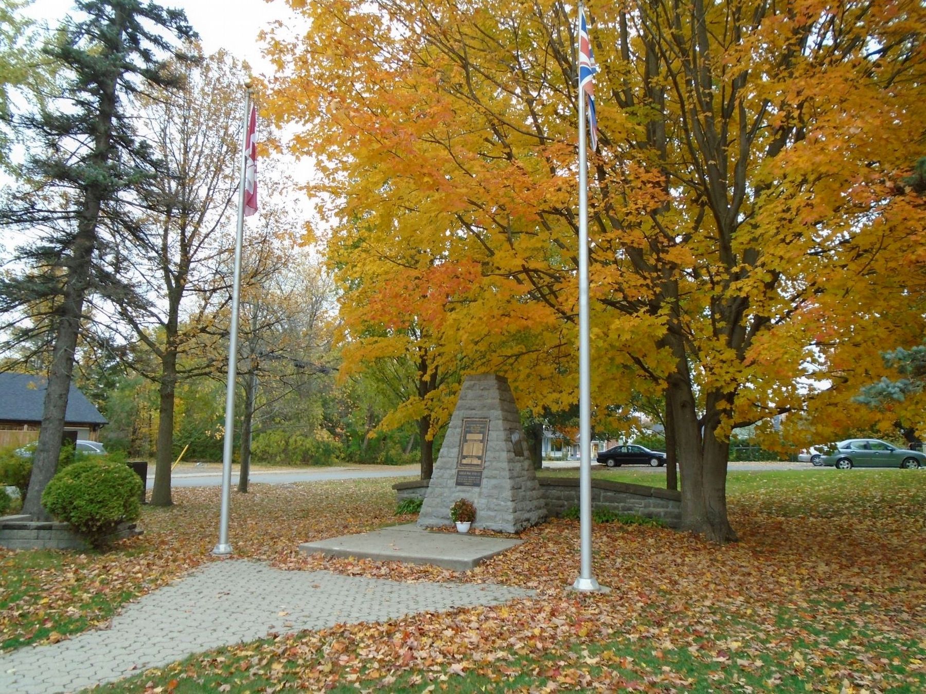 World Wars Memorial Cenotaph image. Click for full size.