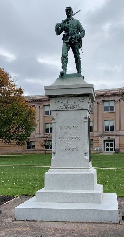 Le Roy Civil War Memorial. Click for full size. Le Roy Civil War Memorial image. Click for full size.
