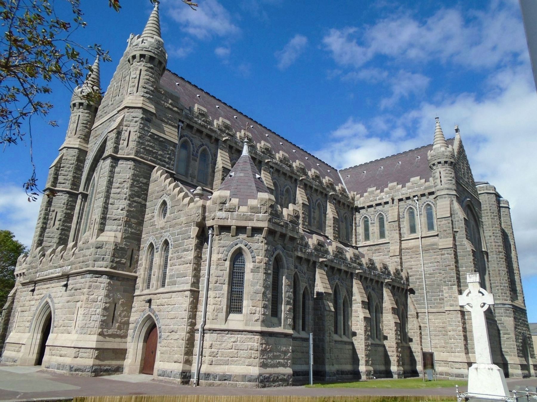 O'Connell Memorial Church image. Click for full size.