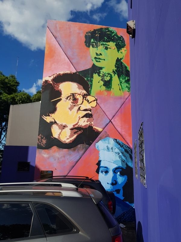 Mural in Honor of Salvadoran Women Marker image. Click for full size.