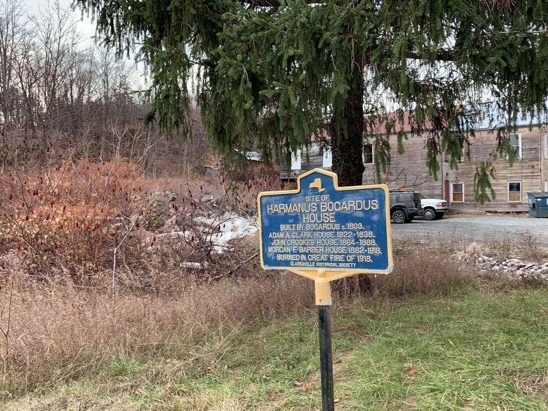 Site of Harmanus Bogardus House And Blacksmith Shop image. Click for full size.