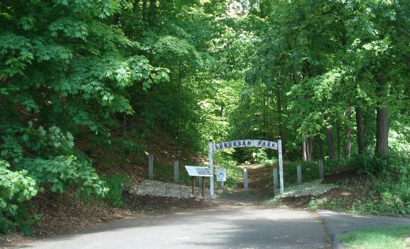 Suburban Park Trailhead on Park Pond Place. Click for full size. Suburban Park Trailhead on Park Pond Place image. Click for full size.