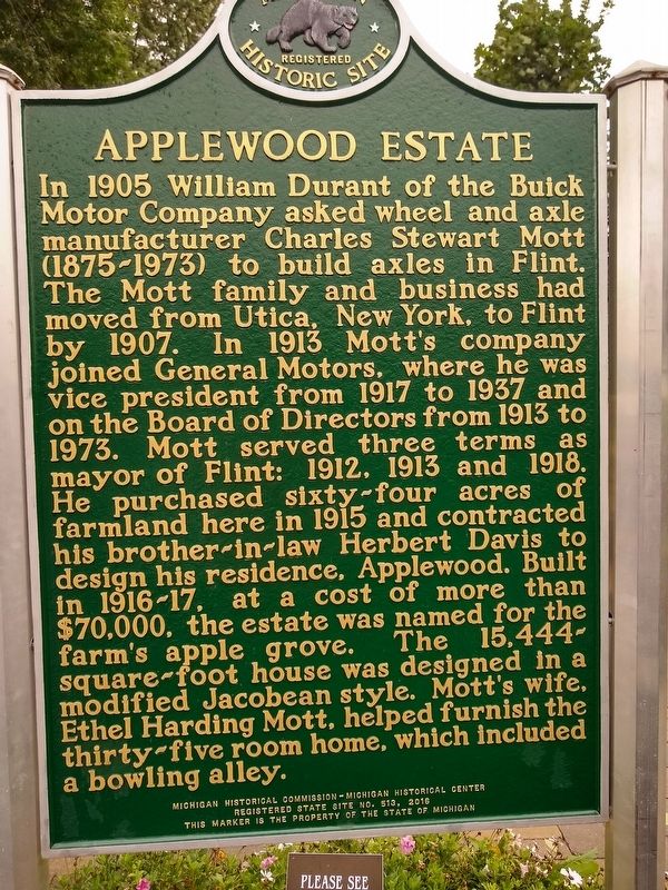 Applewood Estate Marker image. Click for full size.