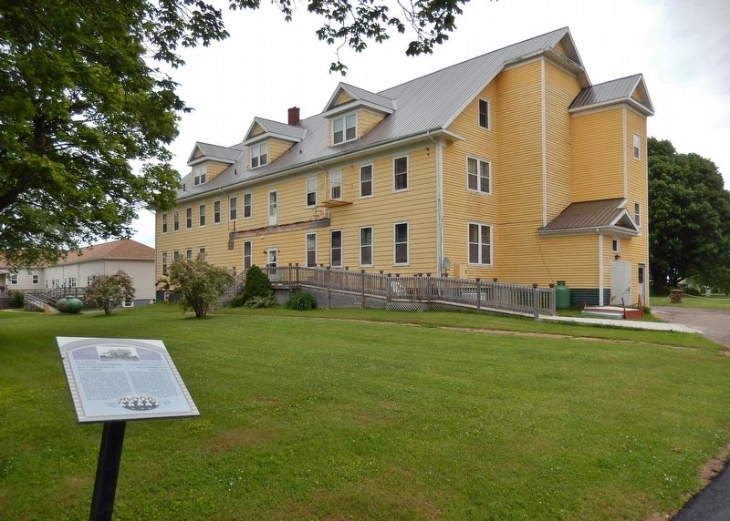 Le Couvent Saint-Joseph Marker<br>(<i>wide view • Saint Joseph's Convent in background</i>) image. Click for full size.
