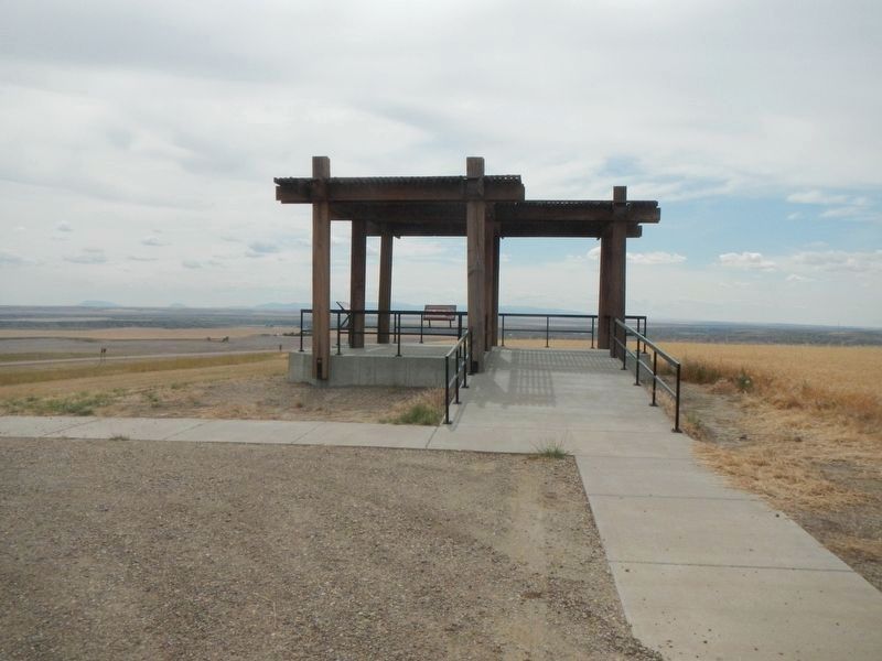 A "commanding eminence" Observation Deck image. Click for full size.