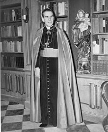 Archbishop Fulton J. Sheen image. Click for full size.