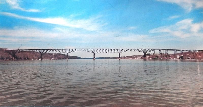Marker detail: Hudson River & Poughkeepsie-Highland Railroad Bridge image. Click for full size.