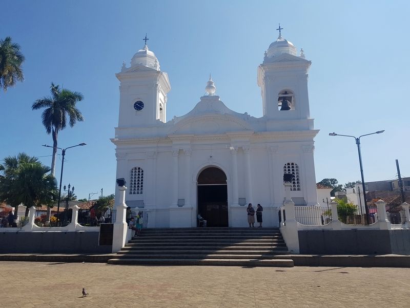 The Ilobasco Catholic Church of San Miguel Arcángel. Click for full size. The Ilobasco Catholic Church of San Miguel Arcángel image. Click for full size.