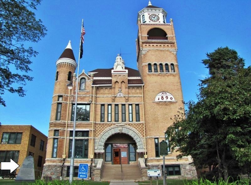 Iron County Courthouse<br>(marker visible bottom left corner)</i> image. Click for full size.