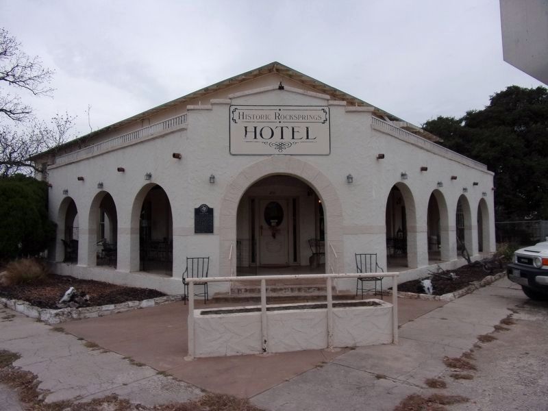 Gilmer Hotel and Marker image. Click for full size.