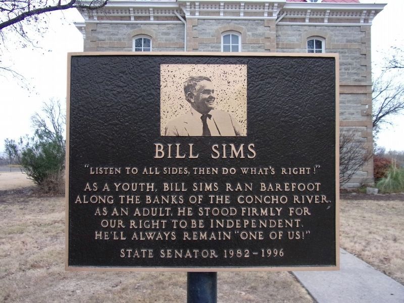 A nearby memorial to Bill Sims at the Concho County Courthouse image. Click for full size.