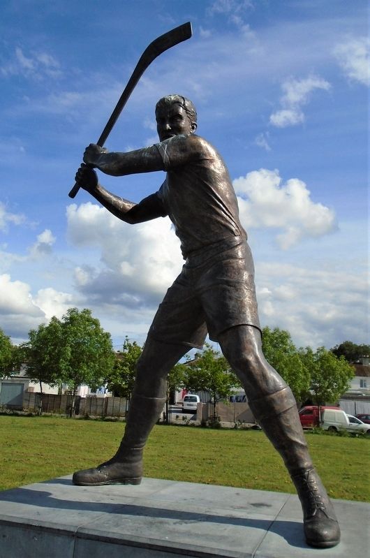 John Farrell's Field Hurling Sculpture image. Click for full size.