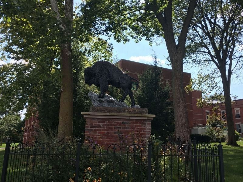 Another view of the Bison statue image. Click for full size.