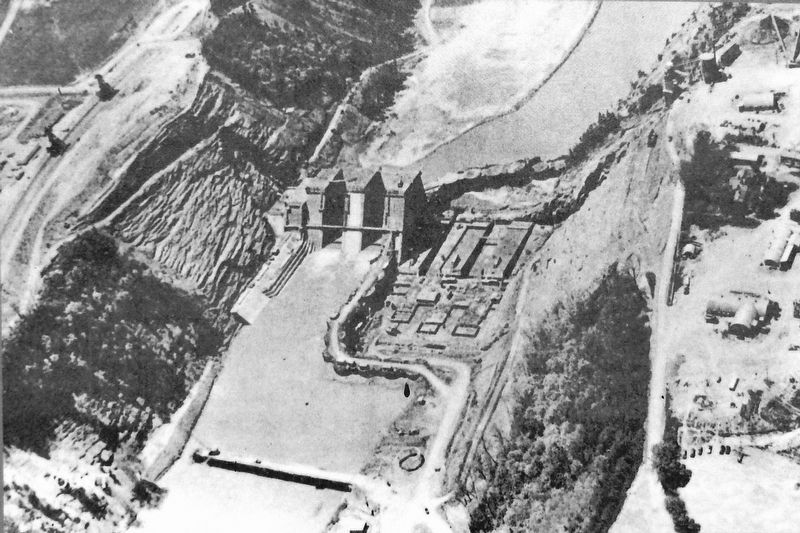 Marker detail: Dam at mid-construction, May 23, 1950 image. Click for full size.