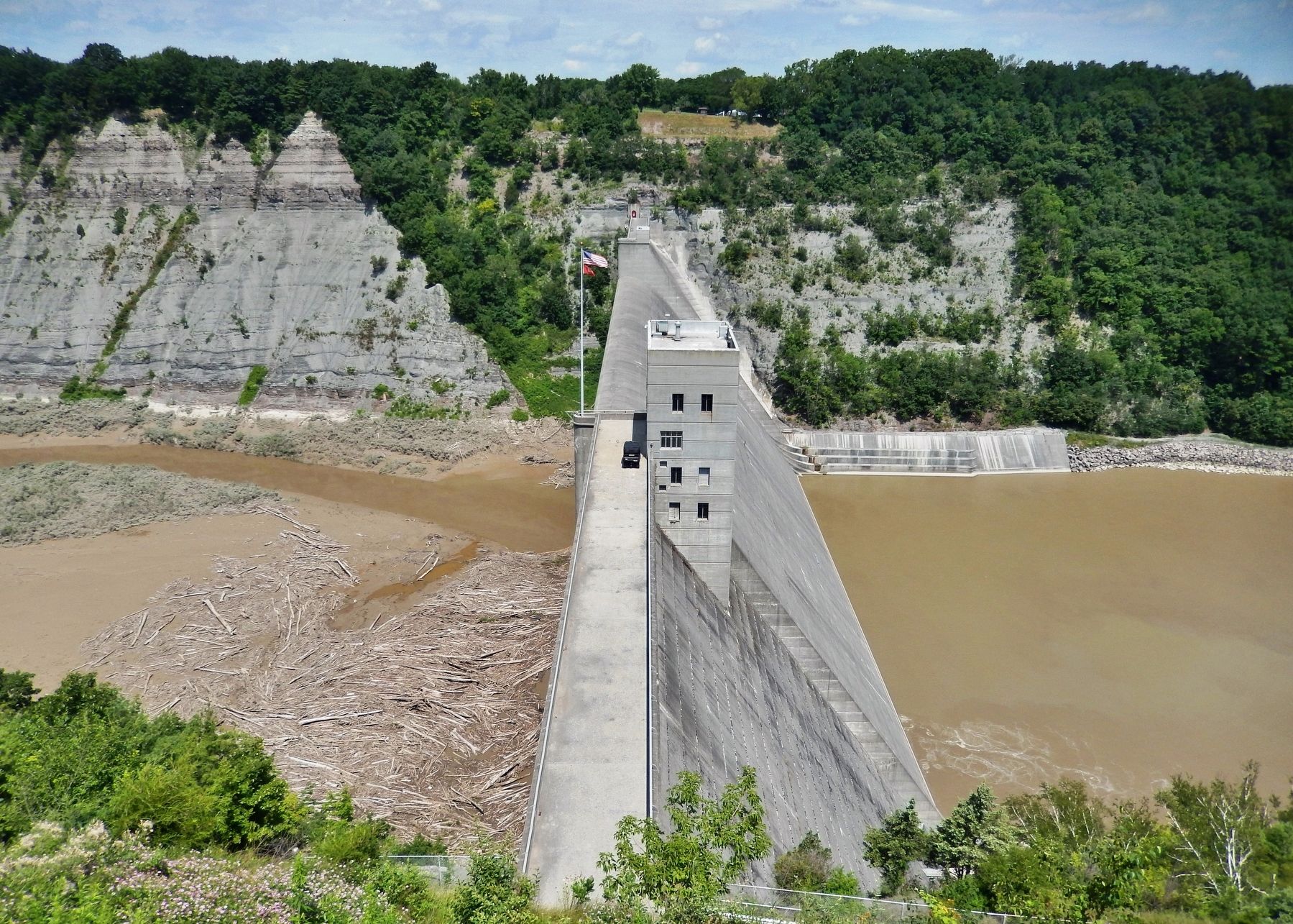 Mount Morris Dam<br>(<i>view from overlook near marker</i>) image. Click for full size.