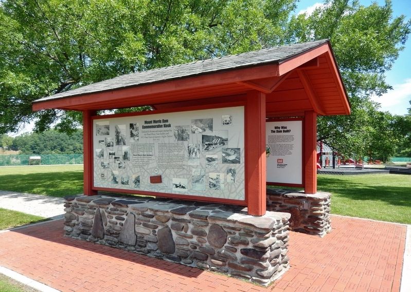 Mount Morris Dam Commemorative Kiosk (<i>wide view</i>) image. Click for full size.