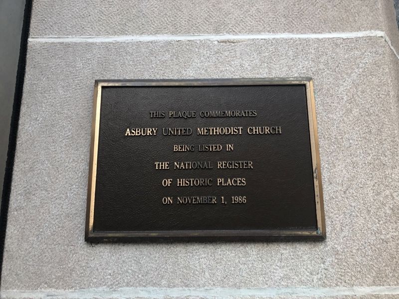 Additional plaque on the building image. Click for full size.