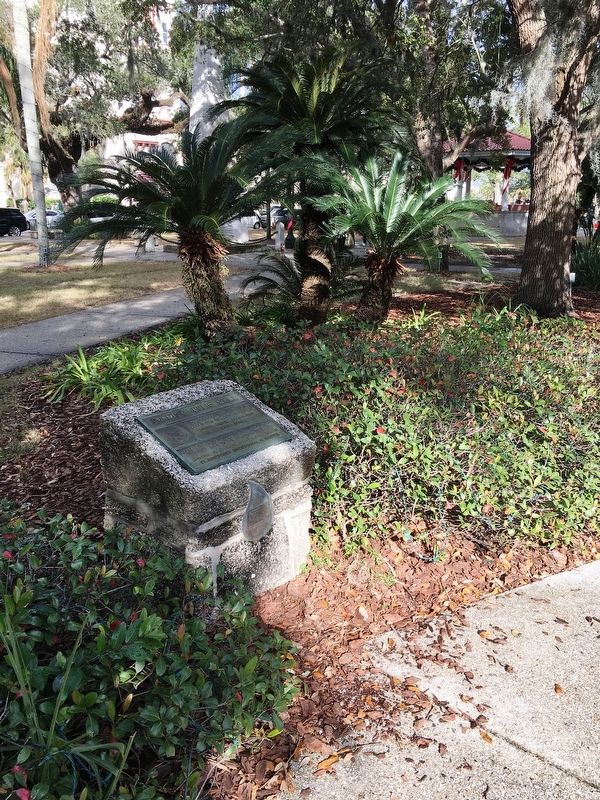 Spanish Public Well Marker image. Click for full size.