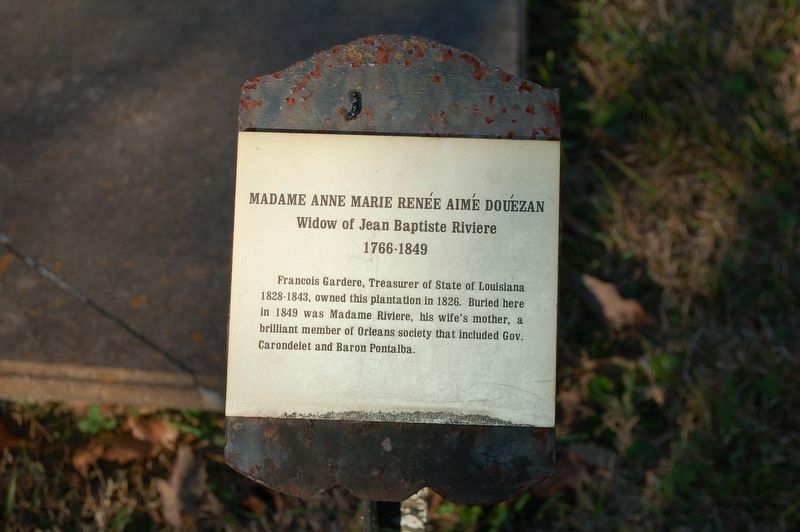 Madame Anne Marie Ren�e Aim� Dou�zan Marker image. Click for full size.