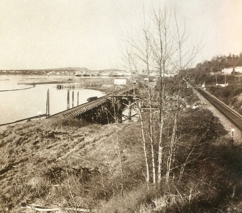 Marker inset photo: Industrial vacant land along the Bellingham Waterfront image. Click for full size.