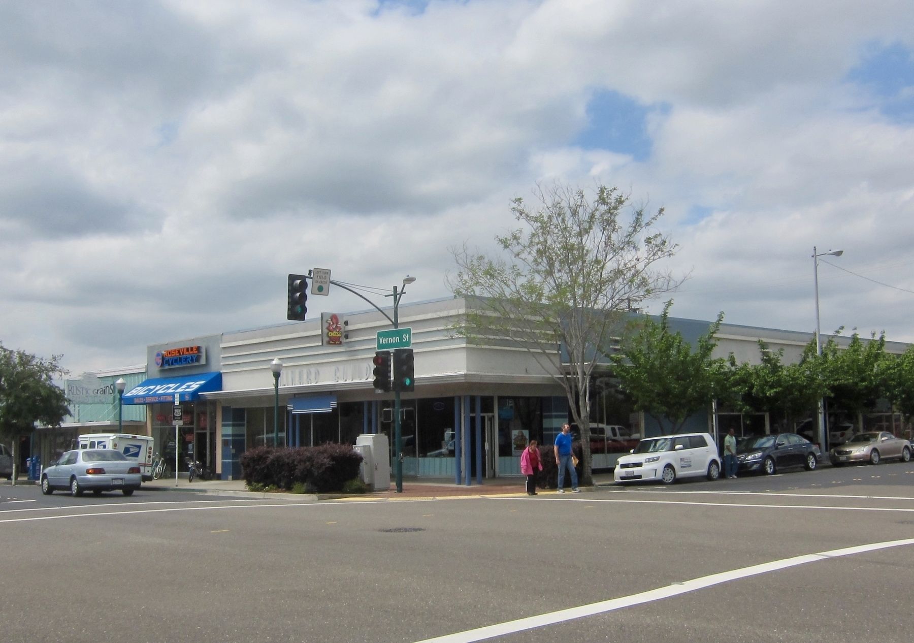 Minard Building and Marker image. Click for full size.