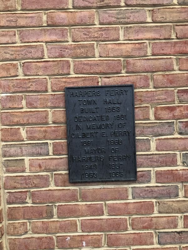 Dedication plaque on the building image. Click for full size.