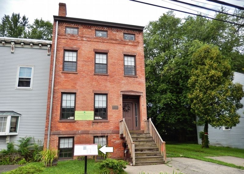 Stephen and Harriet Myers Residence Marker (<i>wide view</i>) image. Click for full size.